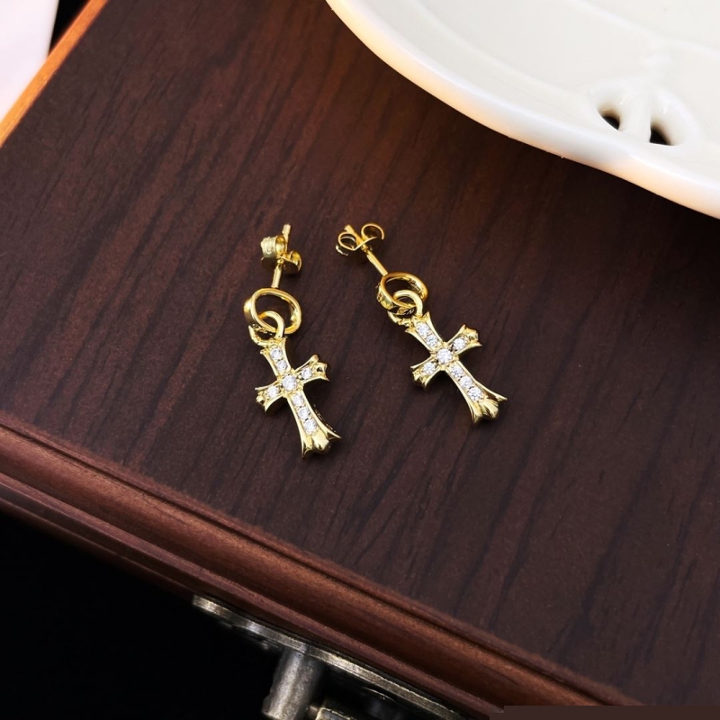 Ch**me He**ts earrings